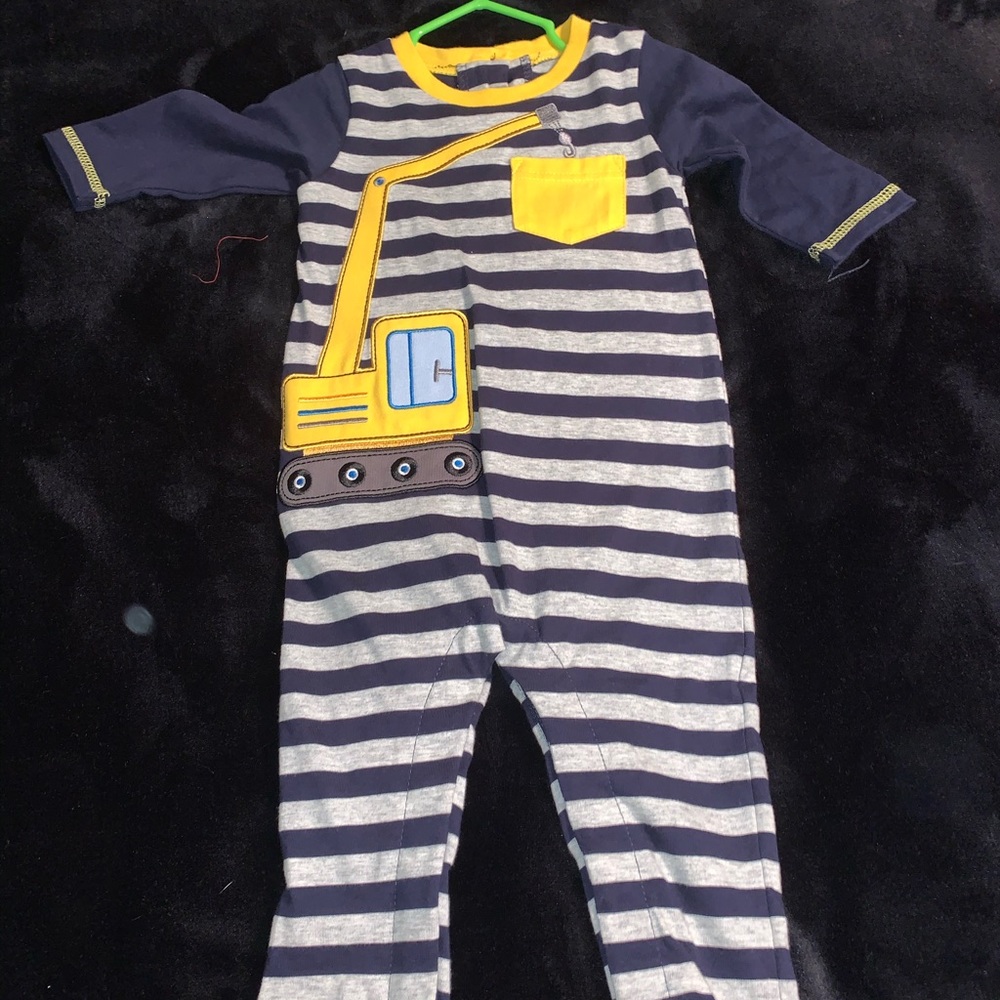 BABY CLOTHES